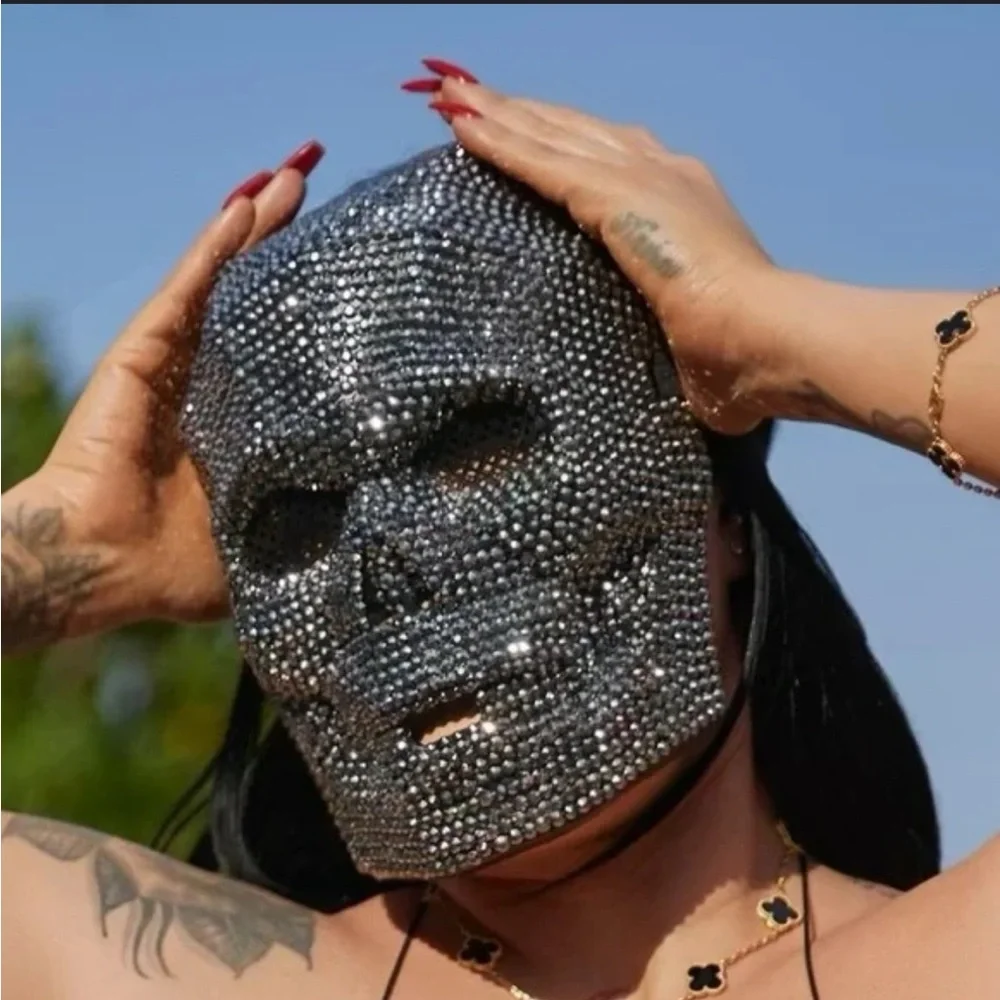 Party City Sparkling Rhinestone Skull Mask